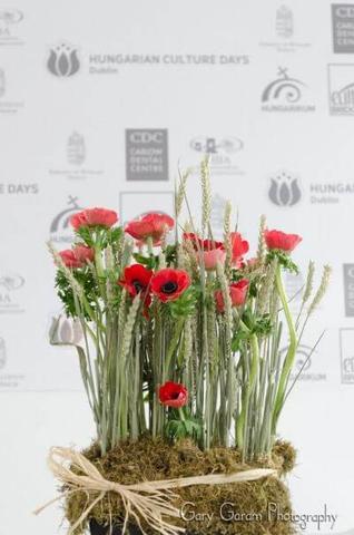 Hungarian Flag Flower Arrangement