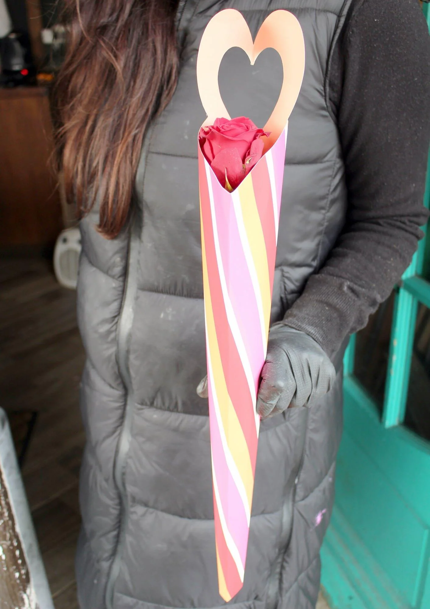 Single Red Rose - Gift Wrapped - Image 3