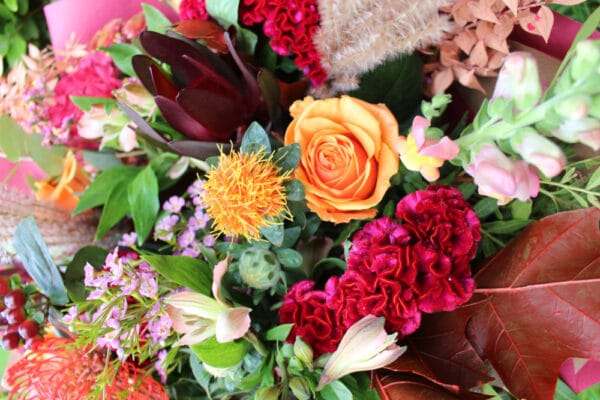 Lilla's Monthly Bouquet - Image 3